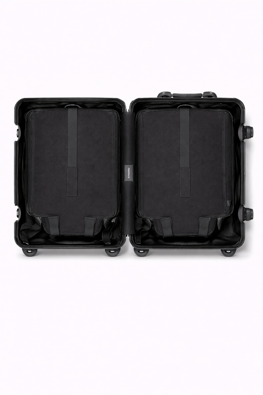 Black Rimowa cabin