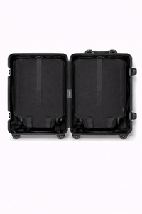Black Rimowa cabin