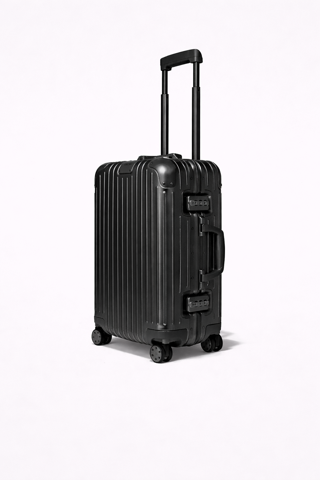 Black Rimowa cabin
